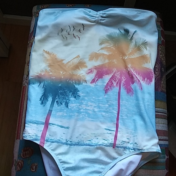 VENUS Other - Venus one piece tropical bathing suit nwot